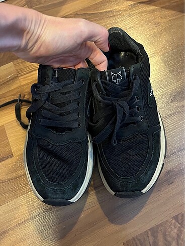 Yurtdışından Sneaker Naked Wolfe