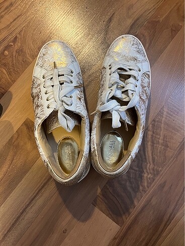 37 Beden beyaz Renk Michael Kors Sneaker