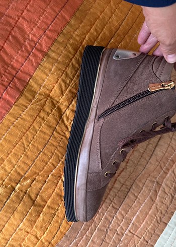 Kahverengi Süet Dolgu Topuklu Bağcıklı Kadın Spor yarım bot - Görsel 8