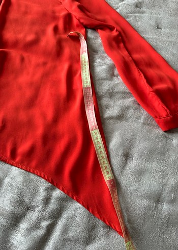 Püsküllü Kırmızı V Yaka Kadın Bluz - Görsel 7