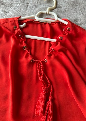 Püsküllü Kırmızı V Yaka Kadın Bluz - Görsel 9