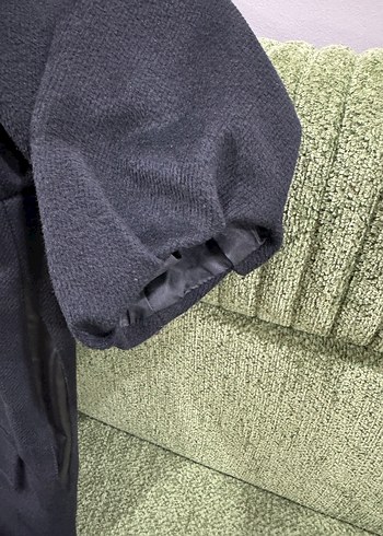 Düğmeli Siyah Kadın Kaban - Görsel 4