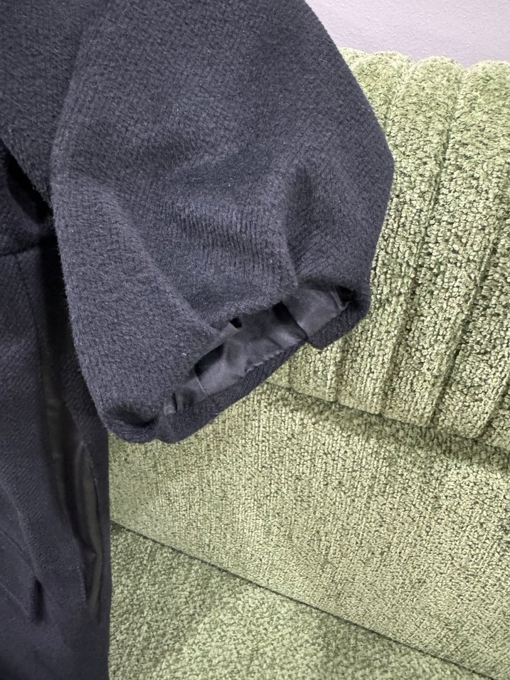 Düğmeli Siyah Kadın Kaban - Görsel 4