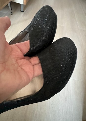 Siyah ışıltılı Dolgu Topuklu Kadın Ayakkabı - Görsel 9