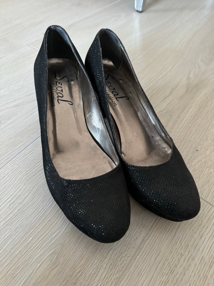 Siyah ışıltılı Dolgu Topuklu Kadın Ayakkabı - Görsel 2
