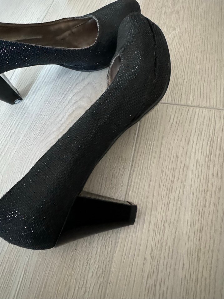 Siyah ışıltılı Dolgu Topuklu Kadın Ayakkabı - Görsel 3