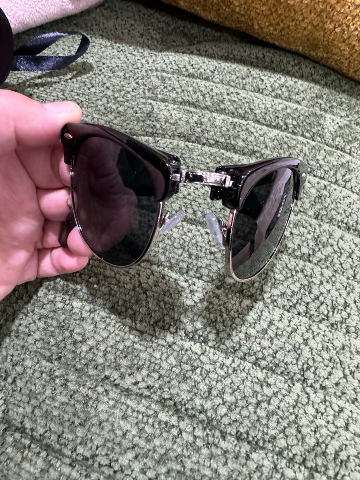 Klasik Siyah Kadın Gözlüğü - Görsel 4