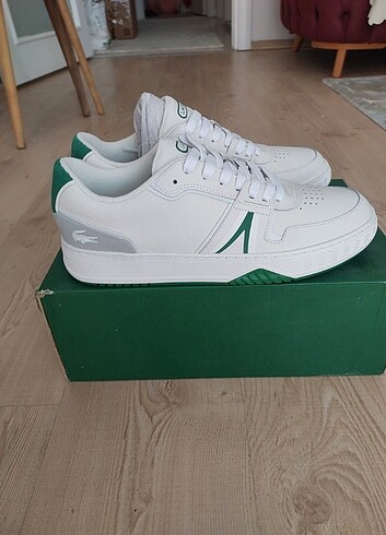 Lacoste 