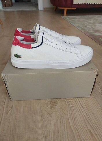 Lacoste 