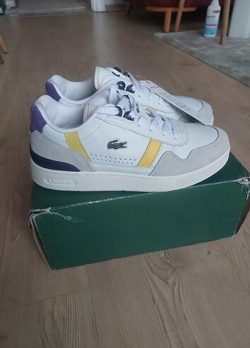 Lacoste 