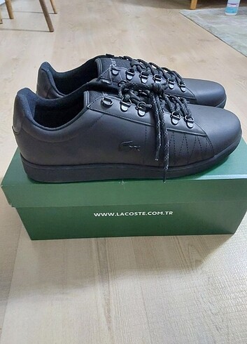 Lacoste 