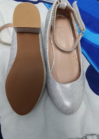 Kız Çocuk Gri Yılan Desenli Tokalı Babet - Görsel 5