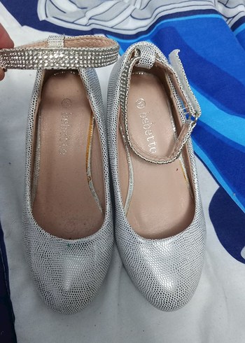 Kız Çocuk Gri Yılan Desenli Tokalı Babet - Görsel 2