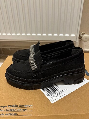 36 Beden Taşlı Süet Loafer Ayakkabı