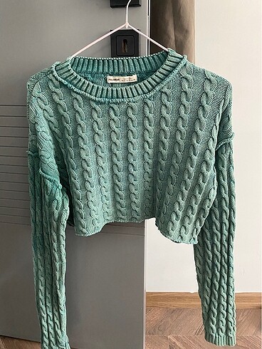 Pull and Bear Crop kazak