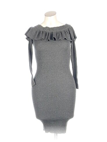PreLoved Kısa Elbise %70 İndirimli.
