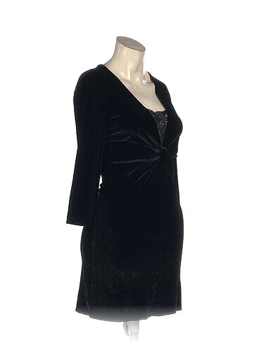 Diğer PreLoved Kısa Elbise %70 İndirimli.