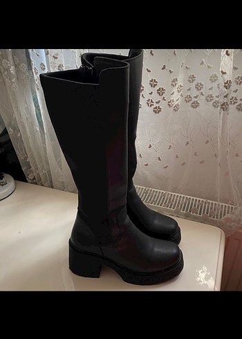 Topuklu Siyah gercek Deri çizme - Görsel 2