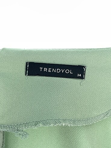 34 Beden yeşil Renk Trendyol & Milla Kısa Elbise %70 İndirimli.