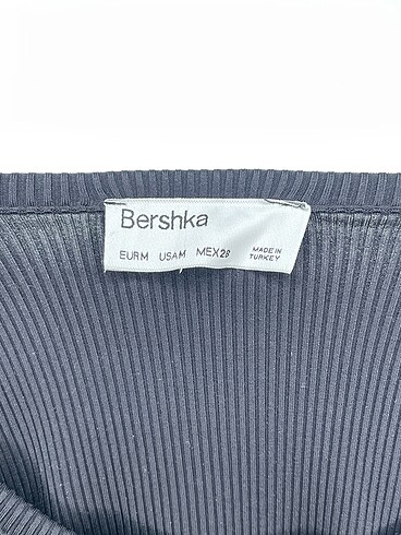 m Beden siyah Renk Bershka Mini Üst %70 İndirimli.