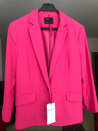 l Beden pembe Renk Bershka sıfır etiketli L beden pembe blazer ceket