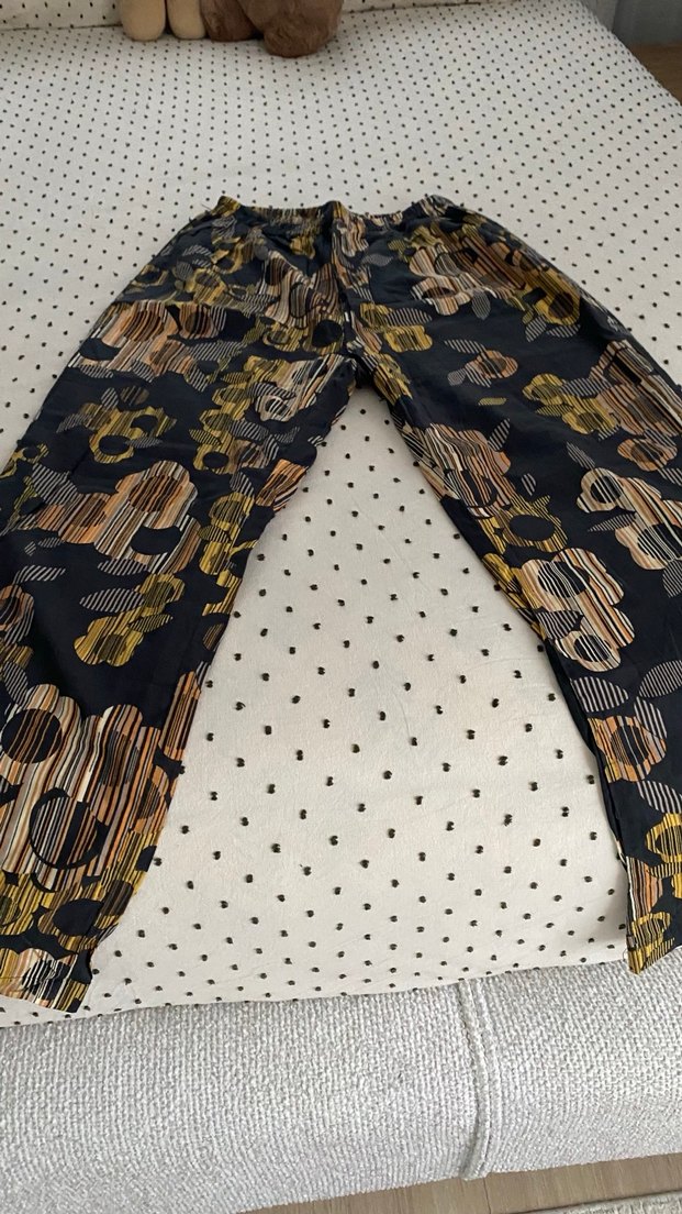 Kadın Çok Renkli Desenli Bol Pilili Kumaş Pantolon - Görsel 5