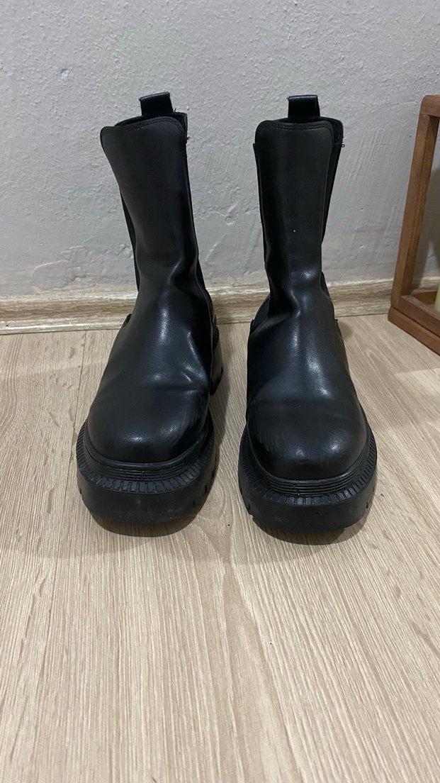 Siyah Platform Topuklu Gotik Kadın Bot - Görsel 2