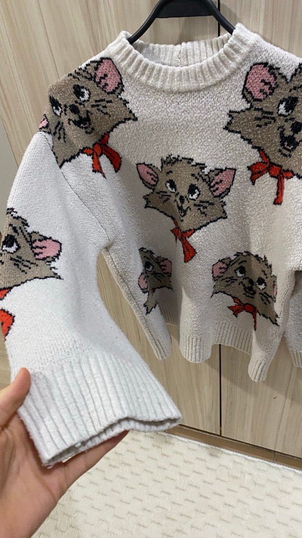 Gri Nakışlı Örme Kadın Kazak - Görsel 4