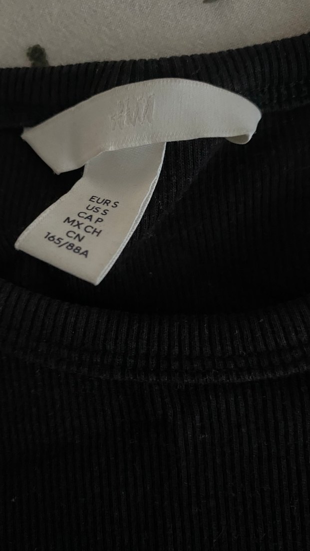 Kadın Siyah Yüksek Yakalı Atlet - Görsel 3