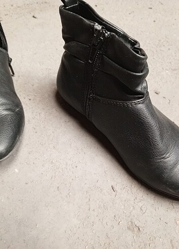 LC Waikiki Kız çocuk bot