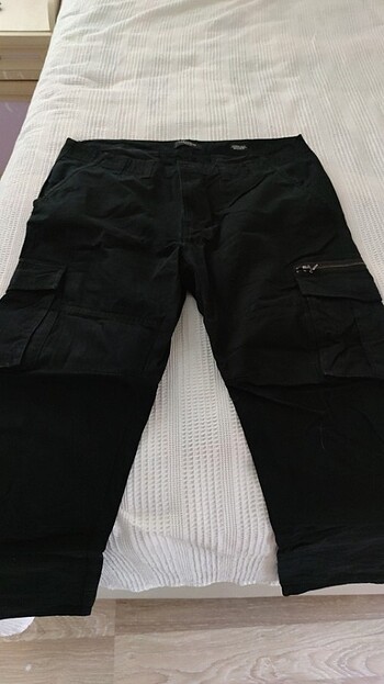 Kargo pantalon 36/33 4-5 kere giyilmiştir bu