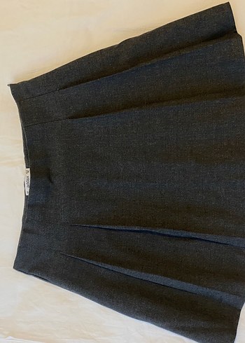 Gri Pilili Mini Etek