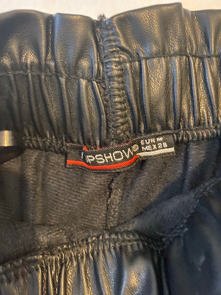 Kadın Siyah Deri Mini Şort - Görsel 2