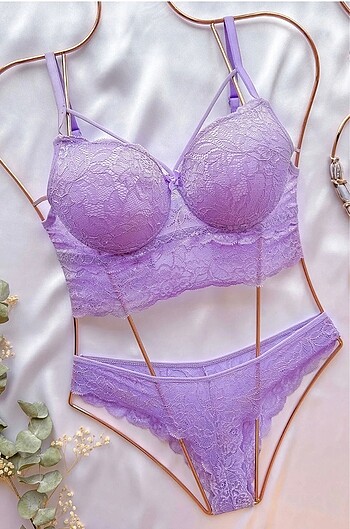 Bralet takım