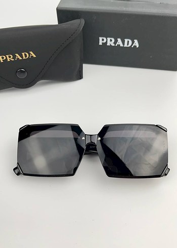 Prada Siyah Kadın Güneş Gözlüğü - Görsel 4