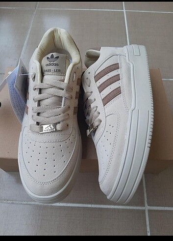 Adidas Termo tabandır. Premium işçilik ile 1. sınıf A kalitedir. Stokt