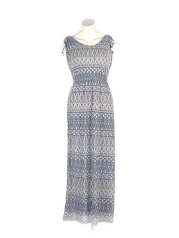 PreLoved Uzun Elbise %70 İndirimli.