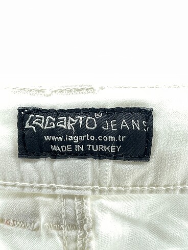 36 Beden beyaz Renk PreLoved Jean / Kot %70 İndirimli.