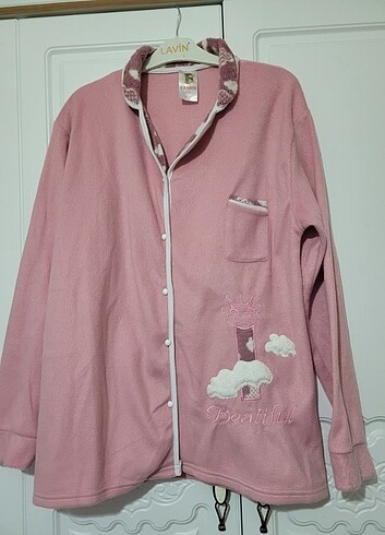 Düğneli pijama takimi 