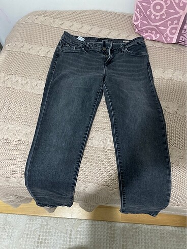 dusuk bel siyah jean