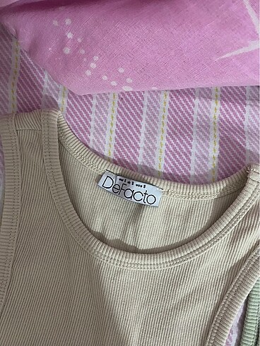 Defacto ikili crop