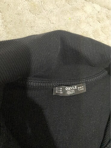 m Beden siyah polo yaka crop