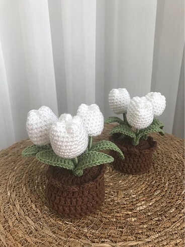  Örgü çiçek mini lale