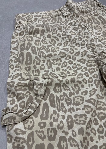 Kadın Leopar Desenli Kemerli Kumaş Pantolon - Görsel 2