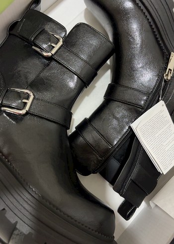 İNCİ Deri Bot - Görsel 3