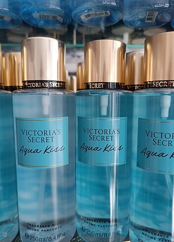 Victoria secret'ın vücut spreyi 