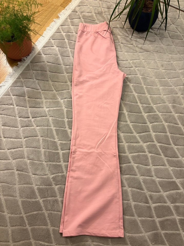 Pembe Tayt - Görsel 2