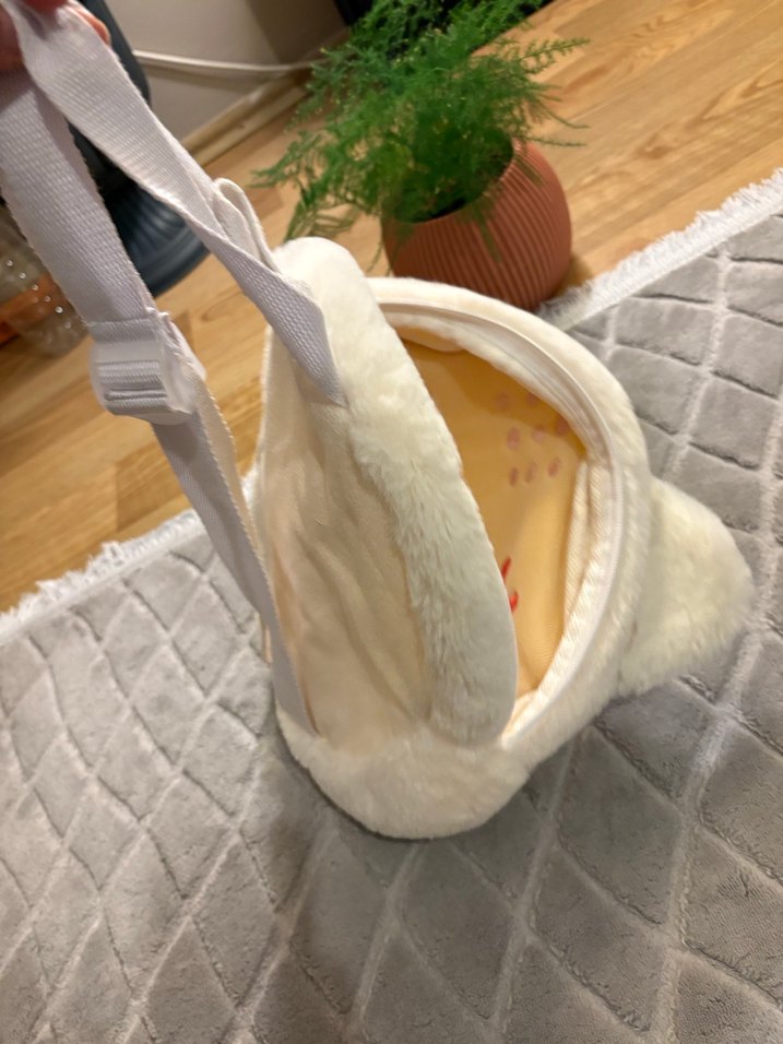 Beyaz Peluş Kedi Şeklinde Sırt Çantası - Görsel 3