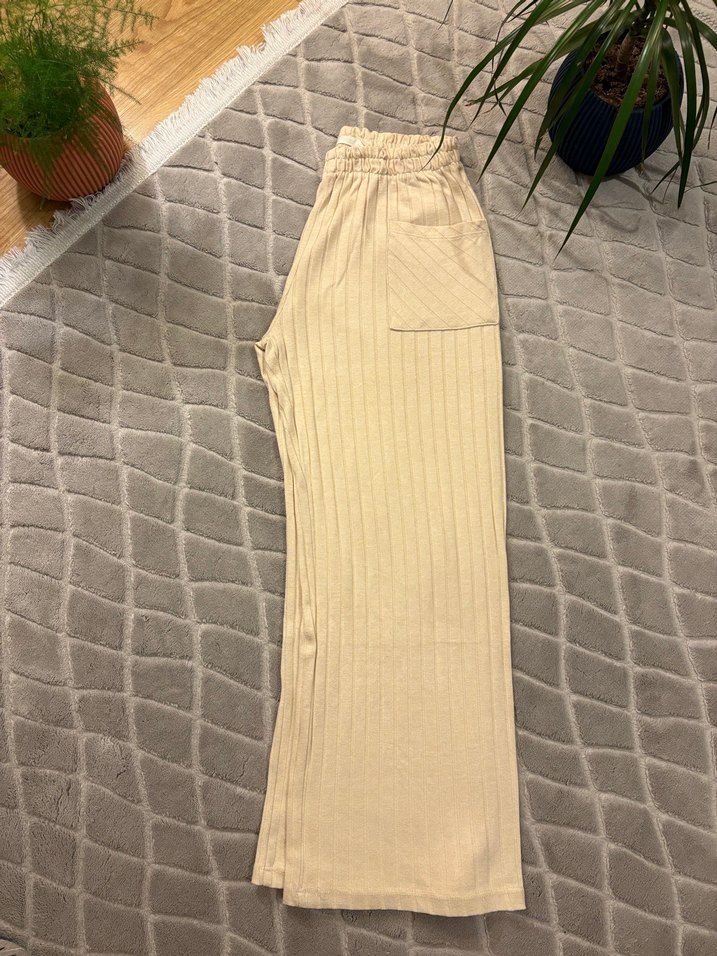 Bej Pilili Rahat Kesim Pantolon - Görsel 2