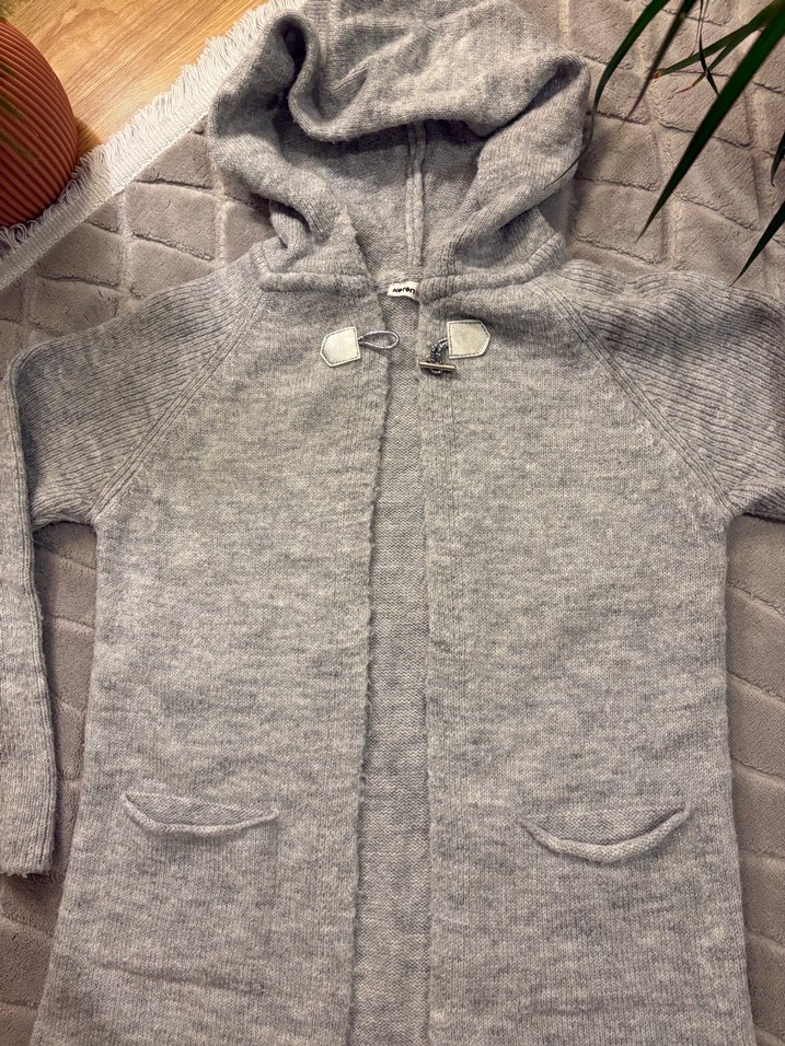 Gri Kapüşonlu Örgü Kız Çocuk Hırka - Görsel 2